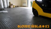 Напольное покрытие для сборки пола в промышленных помещениях - резиновые половицы с замком фото3